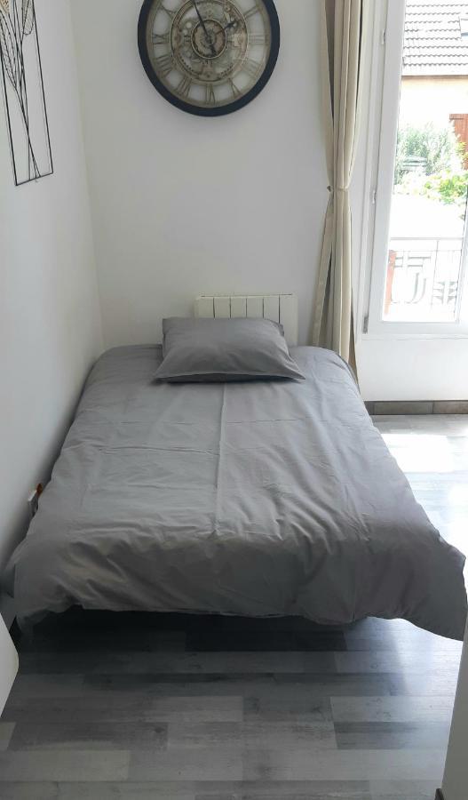 뇌이-플레장스 Warm Studio En Duplex Proche Paris Et Disney 아파트 외부 사진